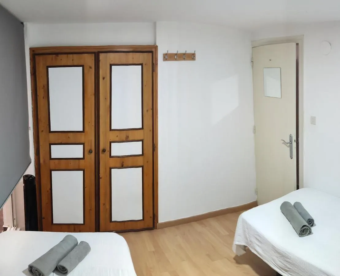 Apartamento Para Familias A 50 Metros De La Playa Roses 0*,  Spain